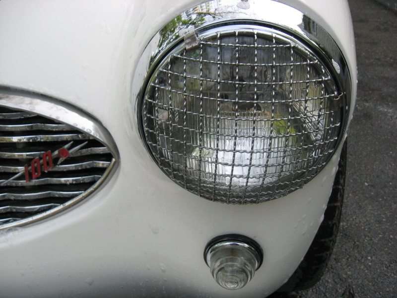 Illustration for article titled Vintage Car Porn: Austin-Healey 100-6 Gallery